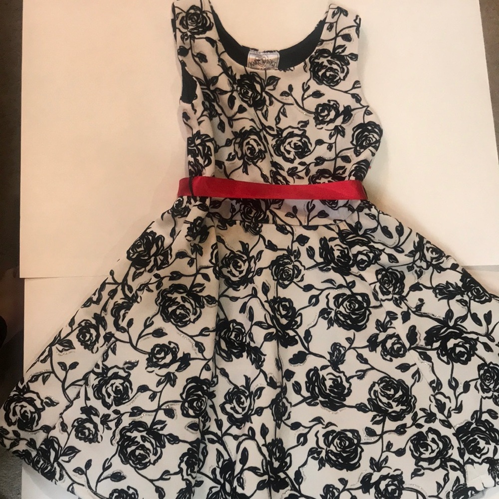 Girl black and white Knit works dress